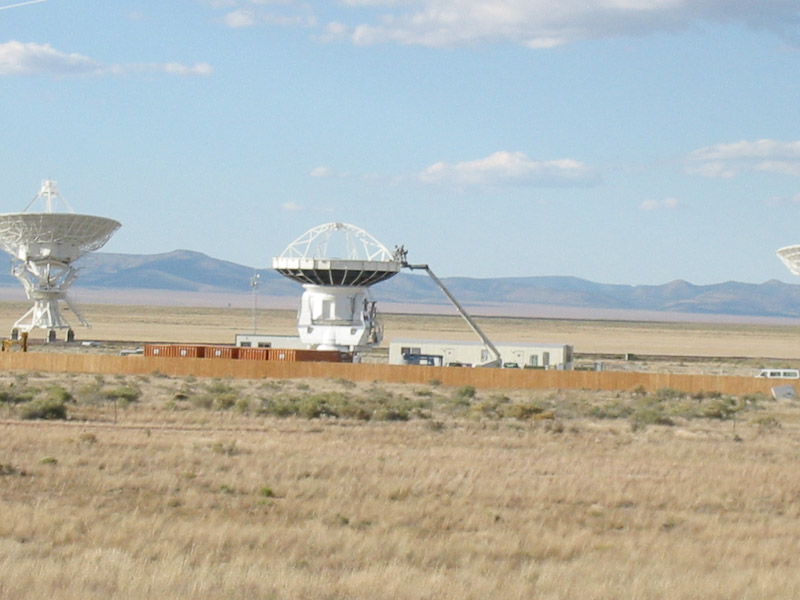 This structure is part of the VLA complex, but is clearly not one of the big dish antenna.