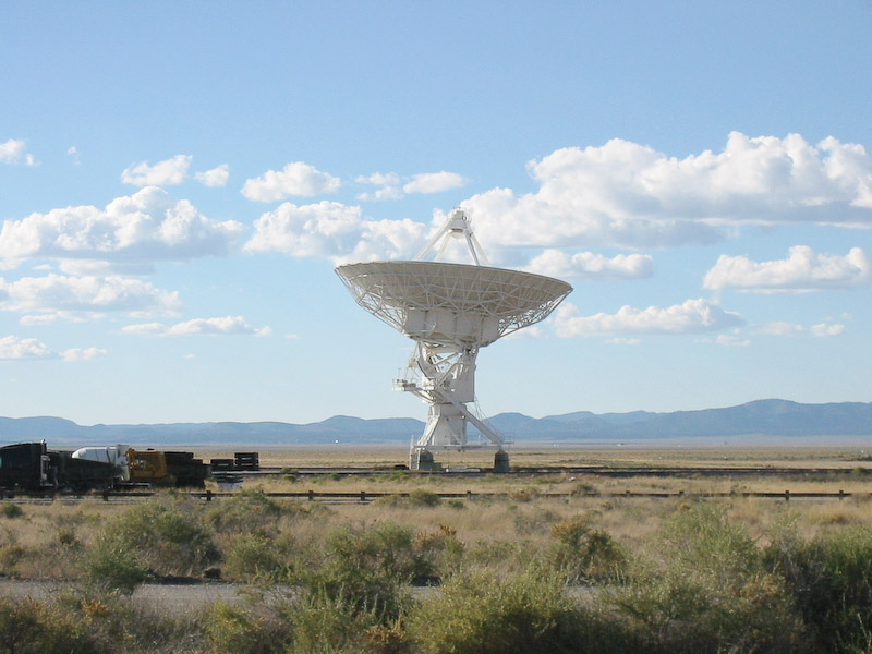 Each individual dish of the Very Large Array is mounted on tracks.